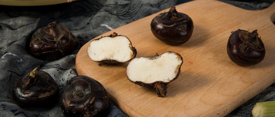 攝圖網_500870947_wx_馬蹄(企業商用).jpg 攝圖網_500870947_wx_馬蹄(企業商用).jpg